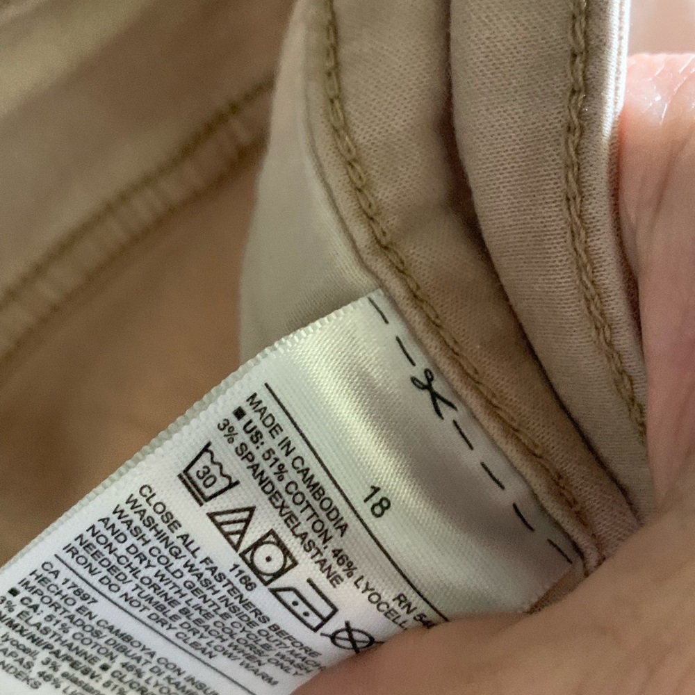 Plus khakis - Picture 3 of 4